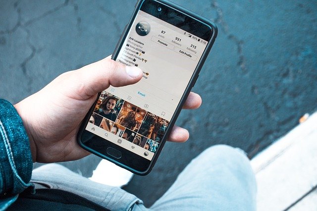 bigsizeseo's tweet photo. Oh...Friday. Q&amp;A: How do you make #Google like you? By using a mobile-friendly, fast loading and fresh content on your #website. Google will automatically love you. #SEO #internetmarketing #mobileapps #MobileLegends https://t.co/Ddlgce3h8m