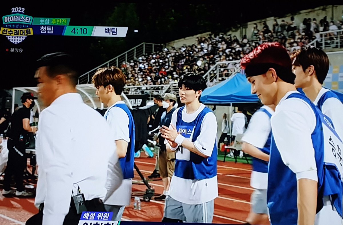 SenBli_'s tweet photo. @MBC_entertain #2022아육대본방사수 #예능연구소 #정세운

아육대 본방사수 인증합니다🤟오랜만에 돌아온 풋살에 세운이 등장이라니,,후후 재밌어지겠군..
풋살에서의 세운이의 기가 막힌 수비❗❗ 묵묵하게 열심히 뛰댕기는 기여운 세운이 모습 볼 수 있어서 죠아씀니다🙆‍♀️ 세운이는 운동에 진심이었다...👍 https://t.co/7pMrQPMeej