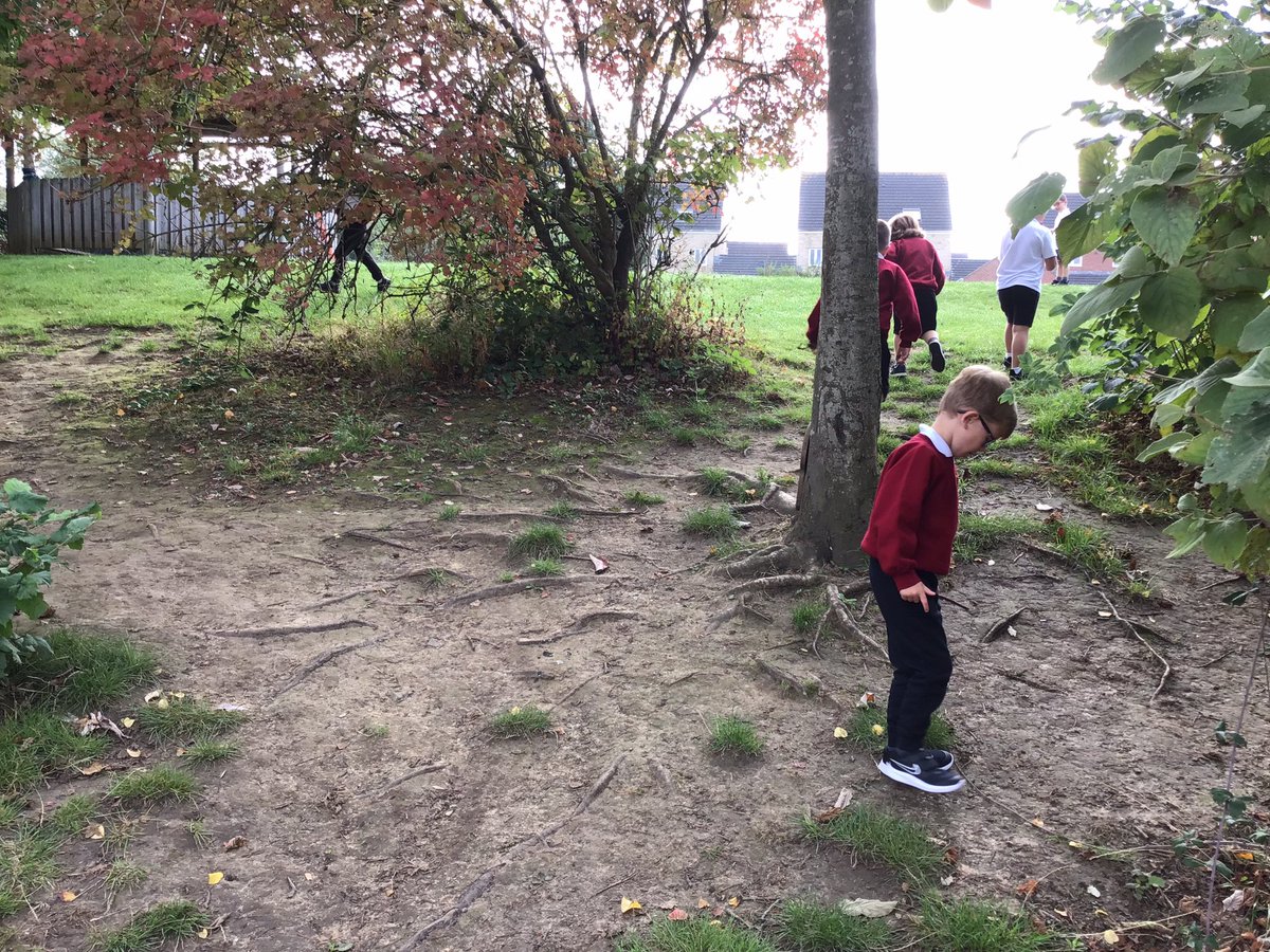 CharterYr1's tweet photo. Outdoor learning for our Maths today where we looked at representing numbers in different ways. Great job Unicorn Class. #CharterMaths https://t.co/QnRu57ahfV