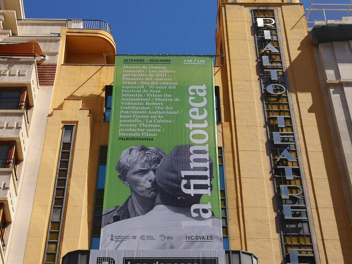 Aurolenska's tweet photo. Un #davidbowie cinematográfico anuncia la programación trimestral de #LaFilmoteca @GVAivc
#RobertGuédiguian @lamostravlc #cinerumano #PrimetheAnimation #Mejorespelis2021 @La_Cabina #Pioneras #JeremyThomas #MenudaFilmo #DíaPatrimonioCinematográfico #AnyJoanFuster y mucho más https://t.co/tUJsISehHY