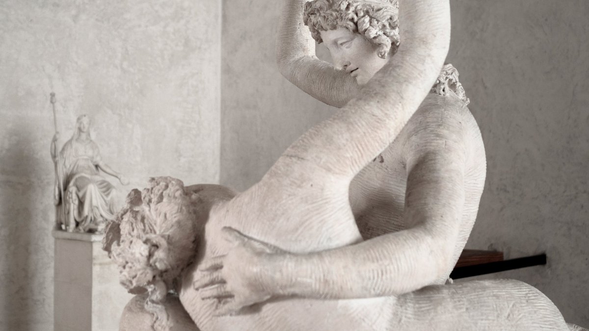 MuseoCanova's tweet photo. #Adone incoronato
Questo affascinante gruppo fu commissionato dal Re di Polonia Stanislao Poniatowski per essere collocato in una delle sale del Palazzo Reale. Le finanze gli vennero però a mancare, e quindi l’opera non fu mai completata e mai tradotta in marmo.
#antoniocanova https://t.co/47a8925HZR