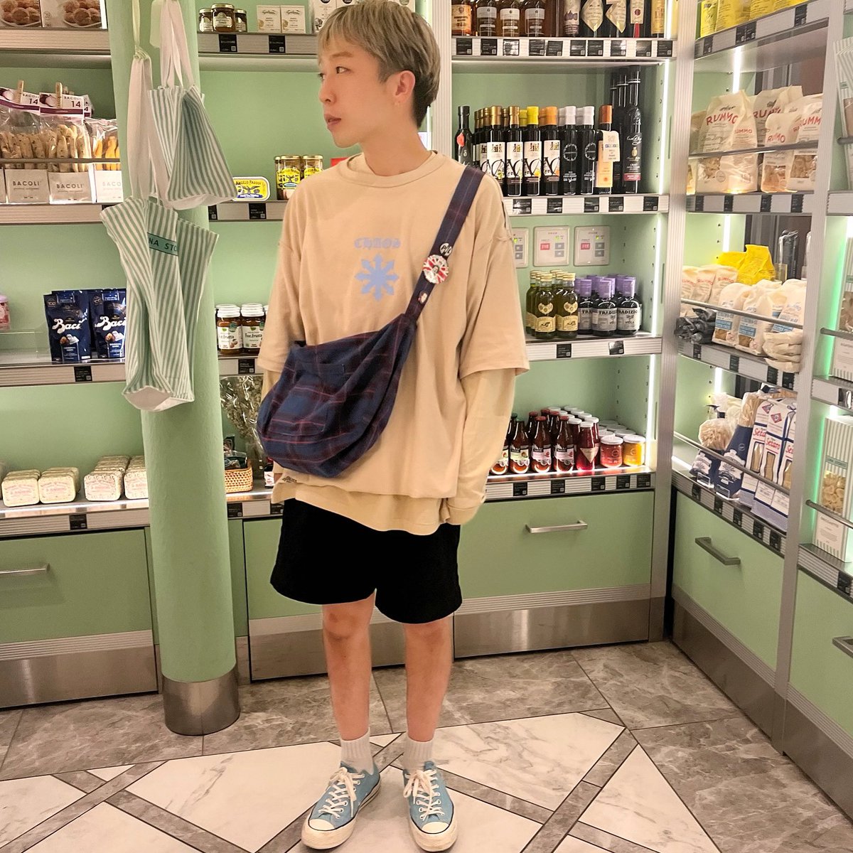 kawbata_shinya's tweet photo. tops # #endlessnameless
pants #acnestudios
bag #peelandlift
shoes #ct70 https://t.co/DwCfdqnGxn