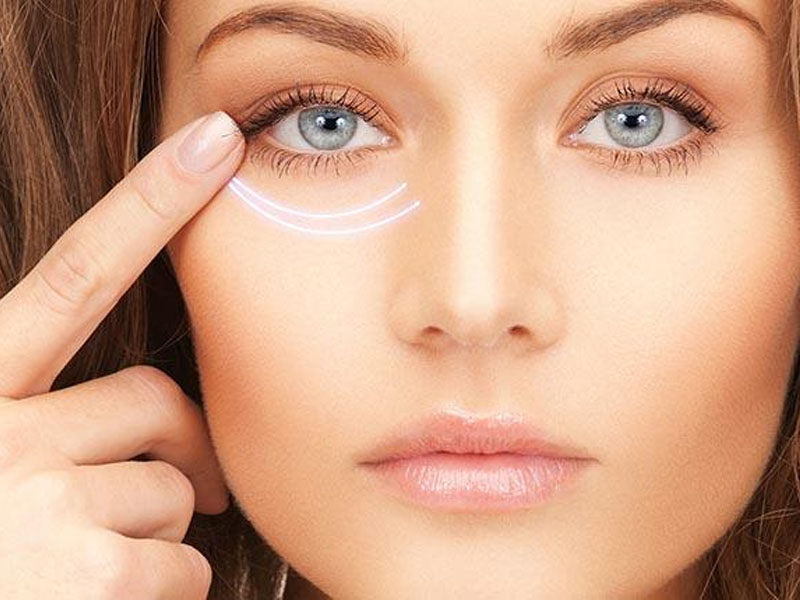 RELLENO DE OJERAS | Sabes que en <a href="/sinmasdolor/">Policlínica SMD</a> nos encargamos de una mirada cuidada y sana? En la unidad de Estética realizamos peeling, mesoterapia y contornos de ojos para mejorar las ojeras, o bien, hacemos tratamiento con ácido hialurónico 
gruposmd.es/medicina-estet…
958 870 200