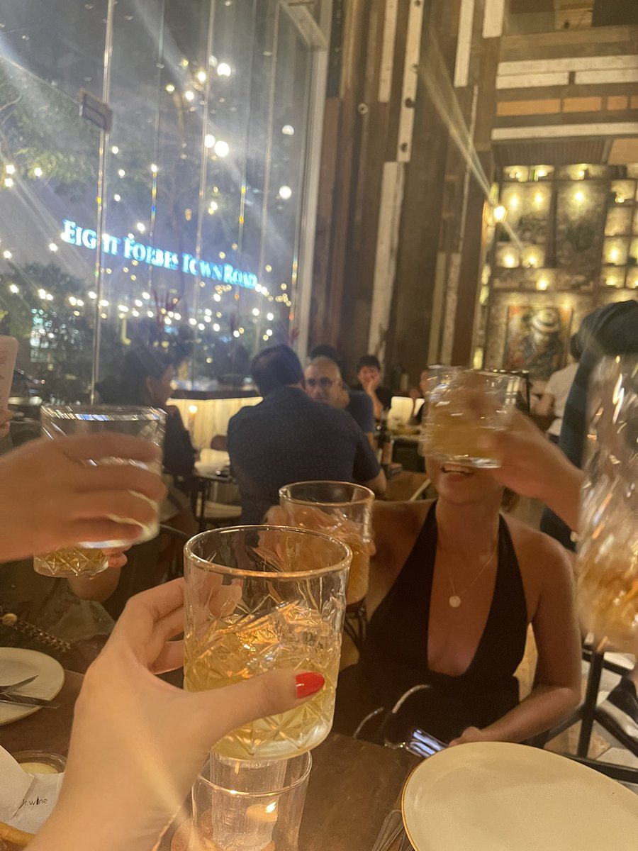 didii_lourve's tweet photo. Friends: Let’s go for dinner and just chill. No drinking!!
Friends after dinner: we should order some drinks. 🤣 #scammmm https://t.co/75sHPddNCt