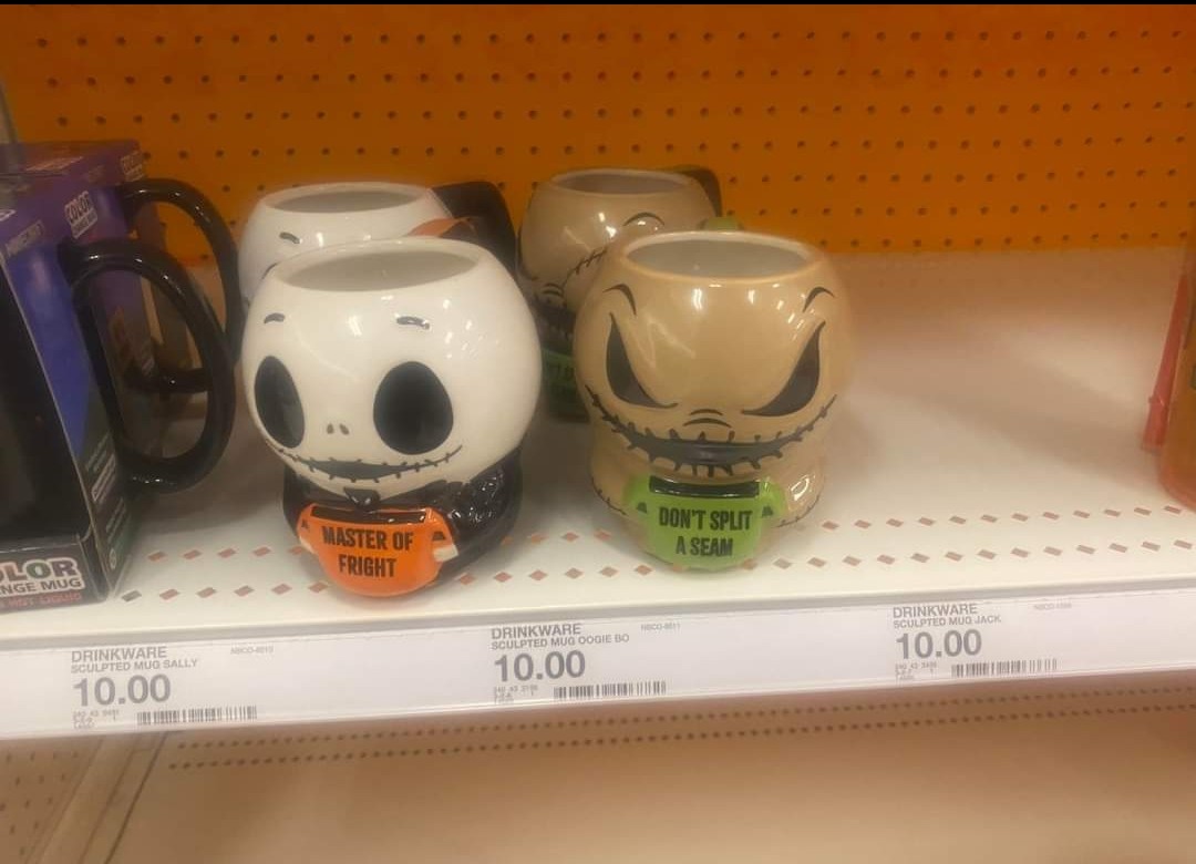 charmoon92's tweet photo. I find it so annoying how much #nightmarebeforechristmas merch they have in America but here in UK were lucky if we get anything, what's the UKs version of target so I can spend all my imagery money on it all haha #UKproblems #target #Merchandise #mylove https://t.co/Li4C8PolUm
