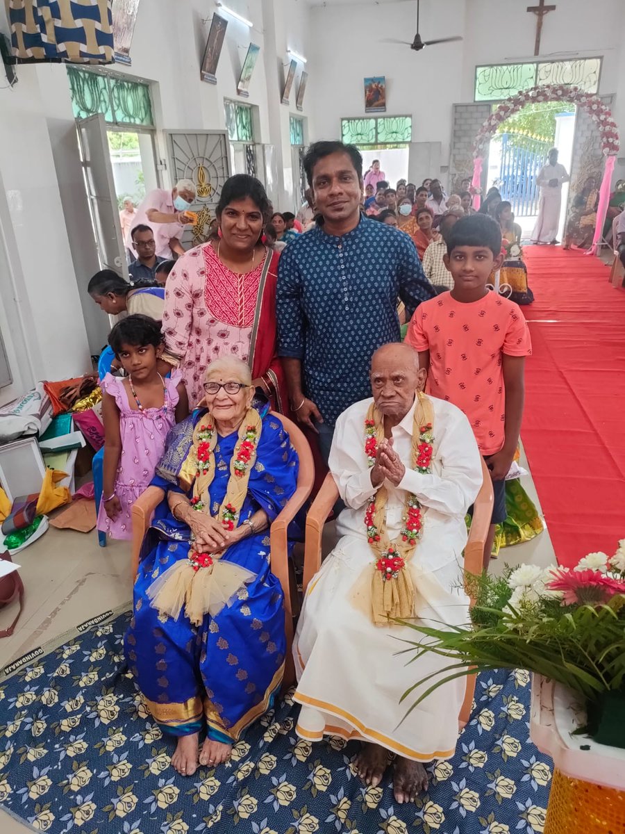 harikumar_IRTS's tweet photo. 75th wedding anniversary celebration of our retired station master Mr. Ignatius and Mrs. Marie https://t.co/CSgrVWd1aR