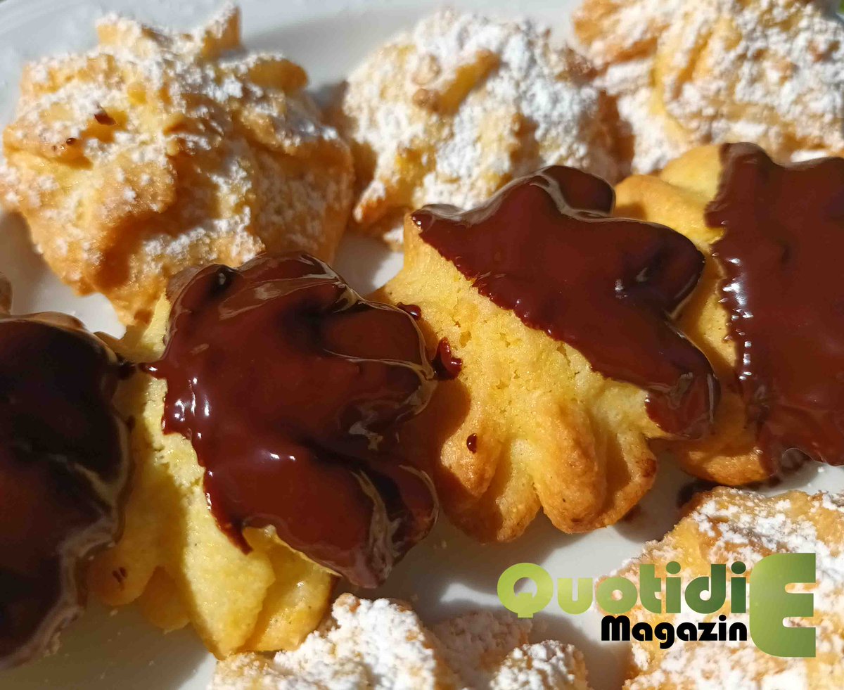 QuotidieMensile's tweet photo. BUONGIORNO COSI'
Biscotti senza glutine e senza burro al profumo di arancio e... un tocco di cioccolato... ovviamente firmati da @LauriSimona 
https://t.co/GMyKrqkXN1 
#quotidiemagazine #foodblogger #food #foodart #pastry #artebianca #whiteart #biscotti #glutenfree #senzaburro https://t.co/rpWXdJ4g4p