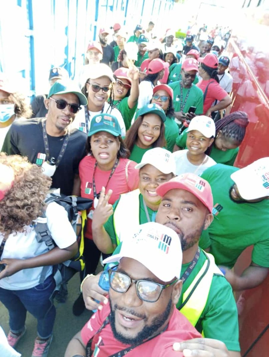 MLW_Programme's tweet photo. The walkathon from Chichiri Shopping Mall to our offices at Queen Elizabeth Central Hospital this morning was fantastic. There was a lot of good energy and fun from staff and partners as we continued our 25th anniversary celebrations.

#25_years
#researchdrivinghealth https://t.co/duSwYgHWYt