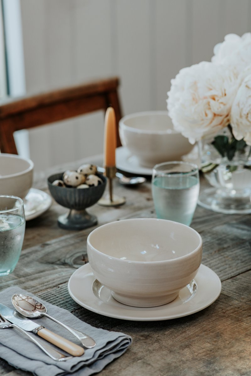 The Side Plate. Certainly a versatile addition to your kitchen. From holding your bread at the dinner table, injecting some colour and style to your table scape or using them in their own right for a lunch time bite to eat. bit.ly/3LawNP1