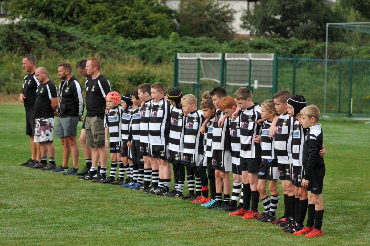 TheSnappyChapp1's tweet photo. @RfcMini @gowertonrfc @WestSwanseahawk @Sa4Magazine @GorseinonWeb @happyeggshaped @GrassrootsRugb2 #u10s #greattowatch #funtimes https://t.co/wfCq44MfRW
