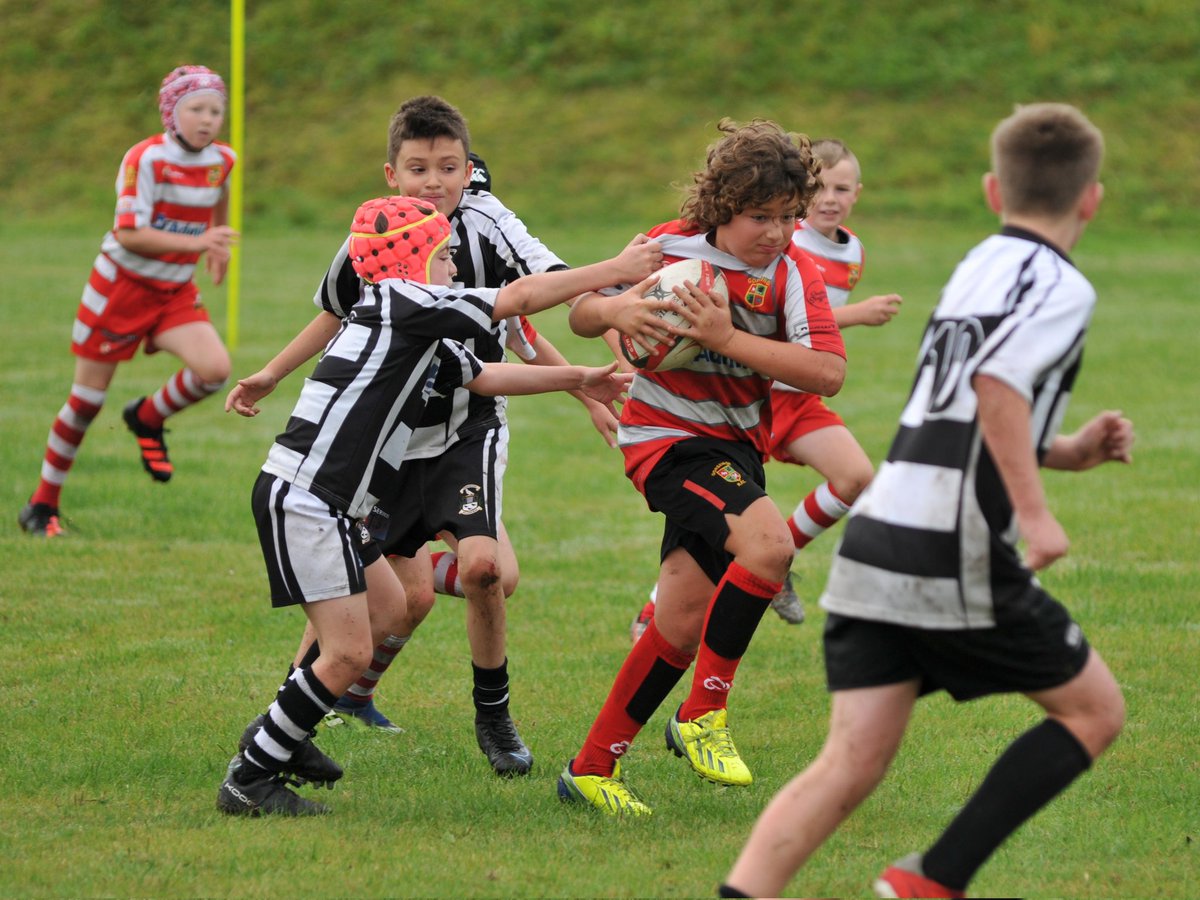 TheSnappyChapp1's tweet photo. @RfcMini @gowertonrfc @WestSwanseahawk @Sa4Magazine @GorseinonWeb @happyeggshaped @GrassrootsRugb2 #u10s #greattowatch #funtimes https://t.co/wfCq44MfRW