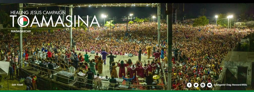 themakariosCH's tweet photo. #GOINTOTHEWORLD
To the glory of God, Evangelist Dag Heward-Mills has ended the crusade in Toamasina, the 1st of 3 cities to be visited in Madagascar. Brickaville is next!
.
.
.
#HealingJesus #HealingJesusCampaign #gointotheworld https://t.co/HxYtiXToGg