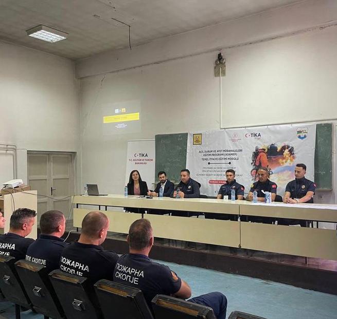 Tika_NMacedonia's tweet photo. Trajnimi bazë i Brigadës Zjarrfikëse në Maqedoninë e Veriut nga TIKA“Trajnimi bazë i Brigadës së Zjarrfikësve” i zhvilluar në kuadër të ADAMEP në bashkëpunim me TIKA, Komunën Konja  dhe Shkupi filloi në Shkup.Në trajnimin e zjarrfikësve do të marrin pjesë 21
zjarrfikës nga Shkup. https://t.co/txEvbKeOPM