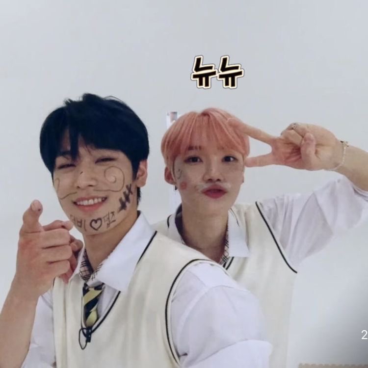 cIoverjae's tweet photo. @jjyushua ALSO ITS UR BIRTHDAY ?!?!?? AAAA HAPPY BIRTHDAY BFF I HOPE IM NOT TOO LATE !! I HOPE YOU HAVE THE BEST DAY EVER BC U DESERVE IT UR LITERALLY SO AMAZING OMG MILKYU AND JUNEW LOVE U SO SO MUCH AND ALWAYS WANT YOU TO BE THE HAPPIEST 🫂💗💗 https://t.co/o5vXCs6b3Q