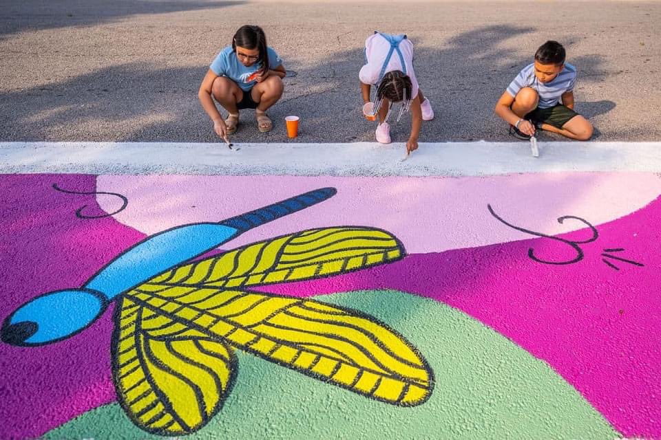 BillFaziolimuni's tweet photo. The corner of Mercer &amp; 7th Street will never be the same! Community transformation to bring public art, safety &amp; beauty to central core! @BloombergDotOrg @risca1967 @LocalReturnRI @EProvPlanning @CityofEastProv https://t.co/TyrnvBGEB1
