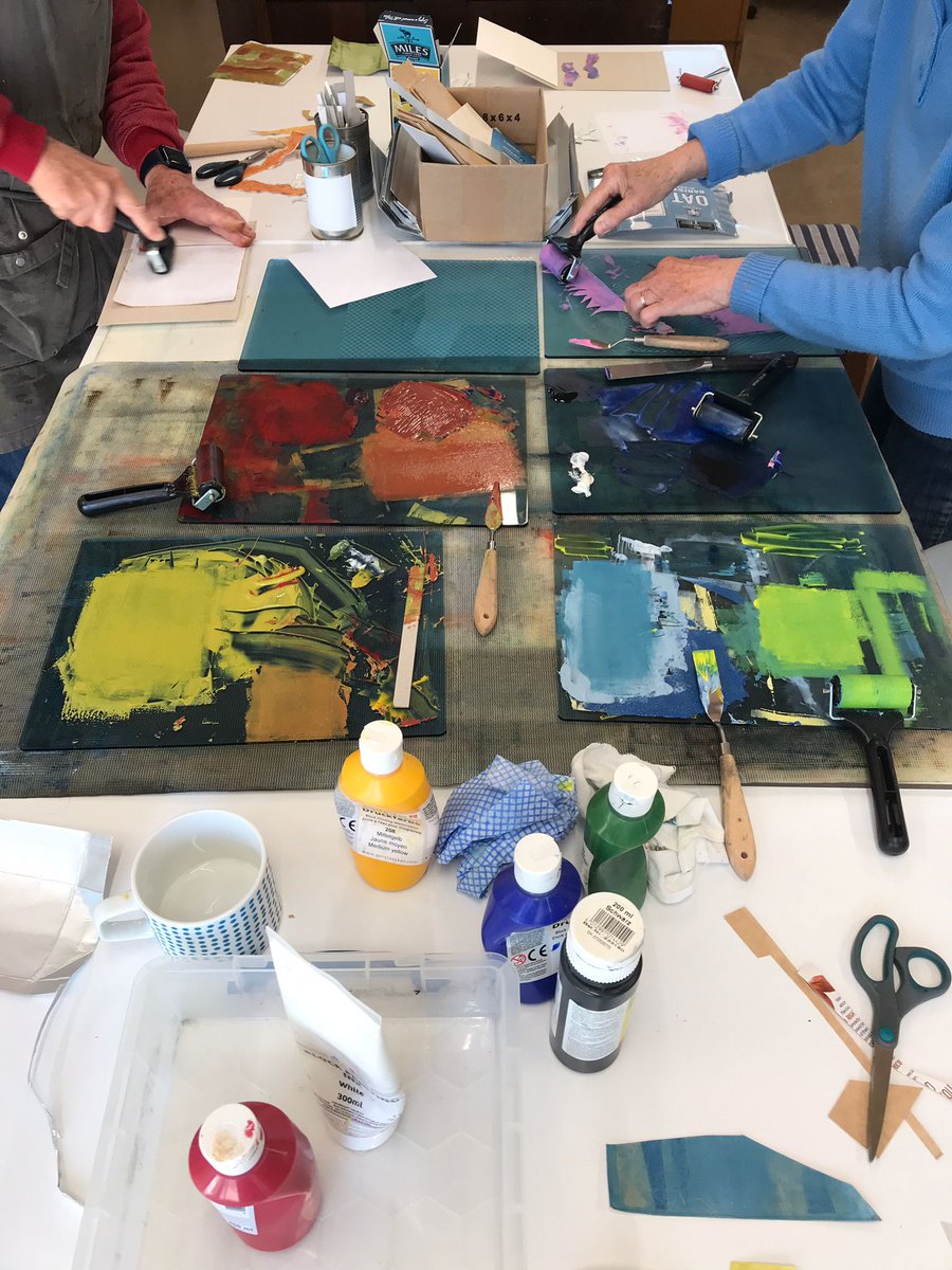 SomersetLib's tweet photo. #BurnhamLibrary Come to a FREE @SAW_Somerset  printmaking session - create a postcard from recycled materials! All abilities &amp; over 8’s welcome. Weds 5th Oct 10am-1pm. Booking essential
✉️: bhmlib@somerset.gov.uk
FB Message: Somerset Libraries Burnham
📞: 0300 123 2224 https://t.co/Y5TiYrqWDi