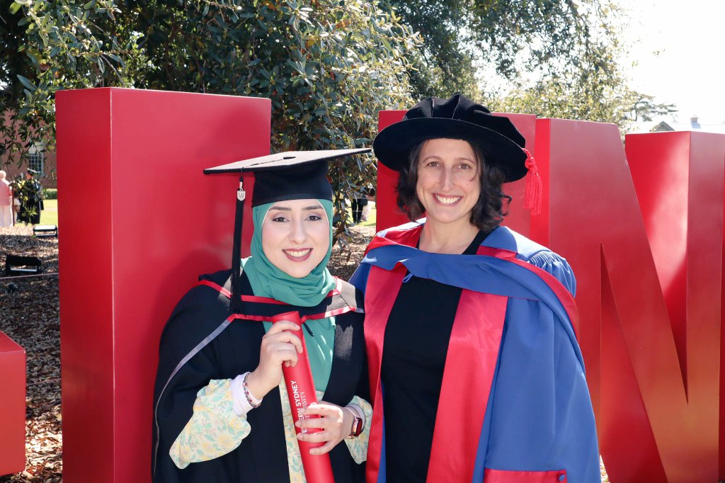 ZModhefer's tweet image. It's been a long time coming and 2nd time graduating is no less hype! Done and dusted a Masters of Research from @westernsydneyu thanks to my amazing supervisors @DoktorGen Frances Henshaw  and Edwin Lim. 

An amazing and challenging journey but well worth the effort! 😊