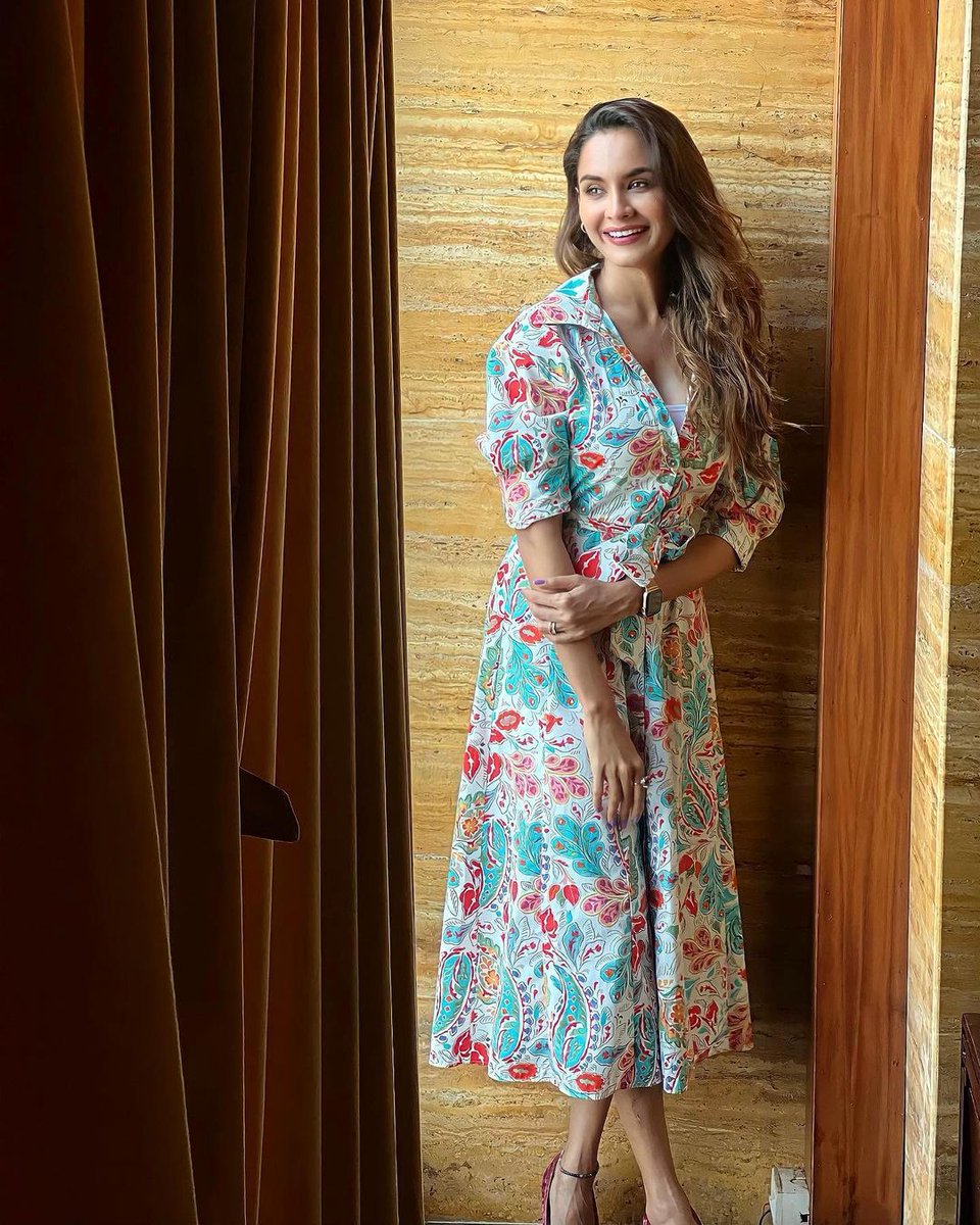 DishaPardeshi9's tweet photo. 🌷

#sundayvibes #weekendvibes✨ #marathiactress #smilemore #disshapardeshi https://t.co/Ky01ptIG01
