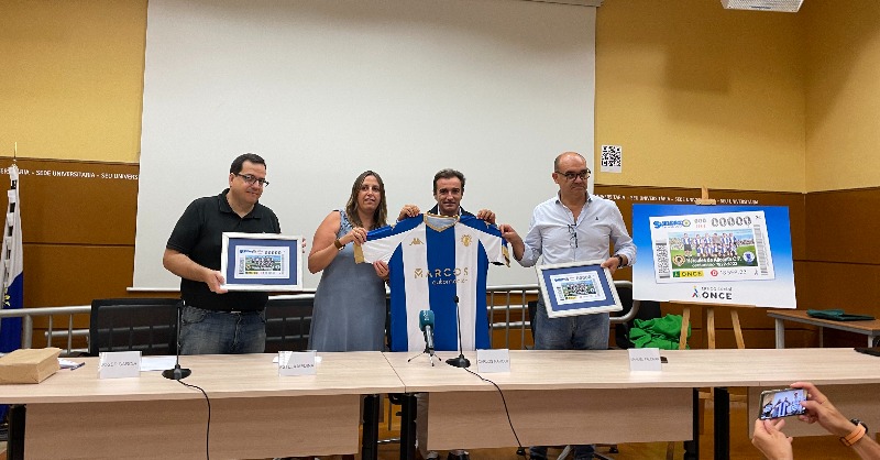 ONCE_oficial's tweet photo. ¡¡El cupón de la ONCE recuerda los 💯años de historia y goles del #HérculesCF!!⚽️

Conoce su historia en el #CupONCE👇

@cfhercules 💙 #MachoHércules 🤍 @HCFParalimpico #HérculesCF100 #TempsDeCentenari @JuegosONCE #CupONCE