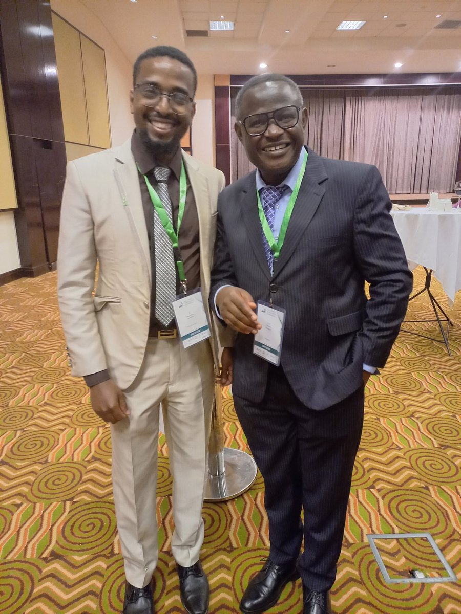 HamiltonArnald's tweet photo. Uma grande honra de poder participar no @AAAC2022Kigali e poder conhecer pessoas incríveis, Dr Wayne Morris, Dr Paulin presidente da RSA https://t.co/xuvVmGEnGK