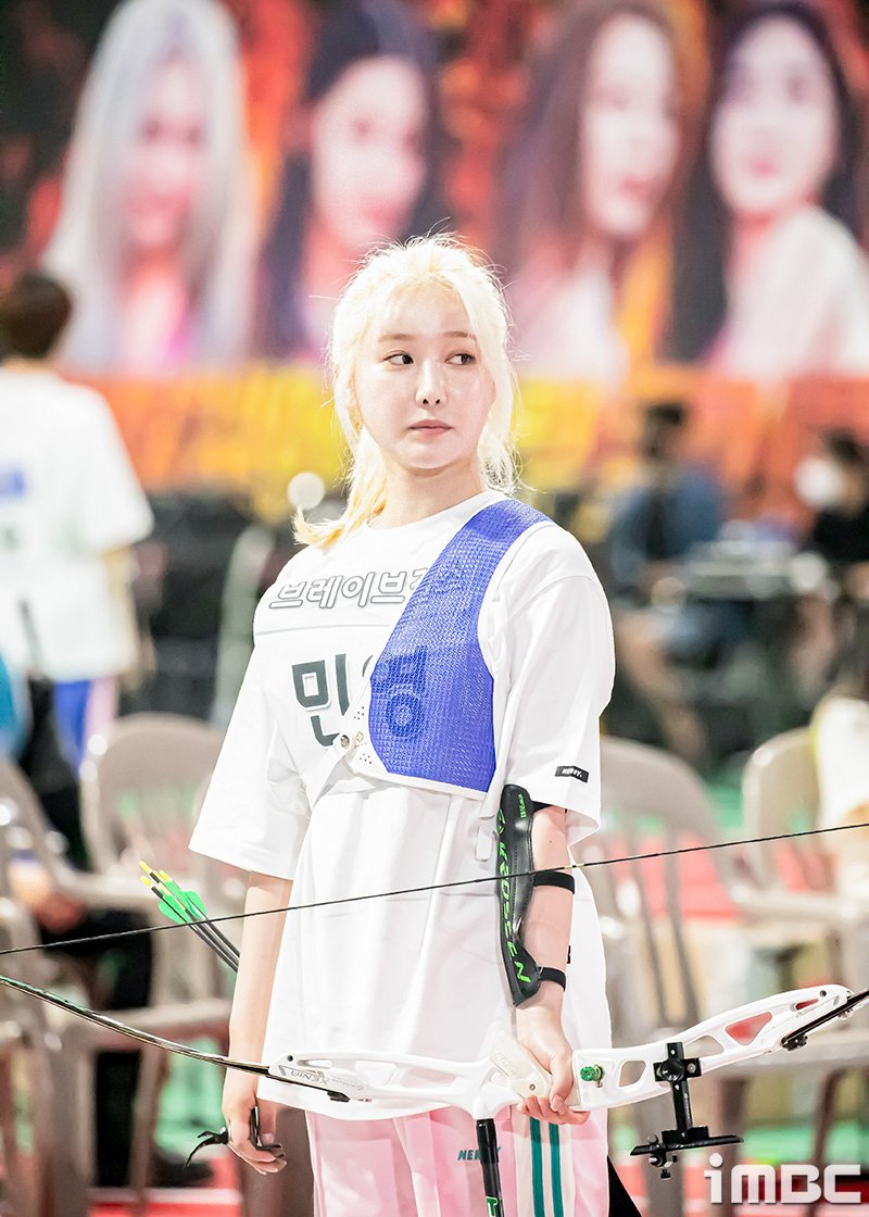 BBGirlsFiles's tweet photo. [📸] Brave Girls Minyoung x ISAC 2022

@BraveGirls #BraveGirls #브레이브걸스 https://t.co/VJxfMnjEB9