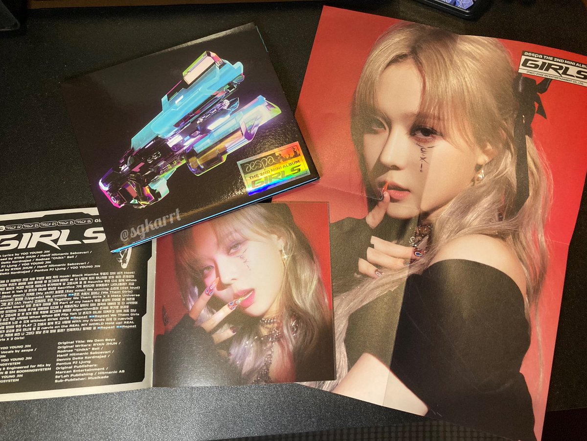 sgkarrt's tweet photo. — #luvlev ʕ´•ᴥ•`ʔ ☆
finally got my winter digi album! thank you so much po for packing it safely @winterlycart 🫶 https://t.co/ukfqjOnziI