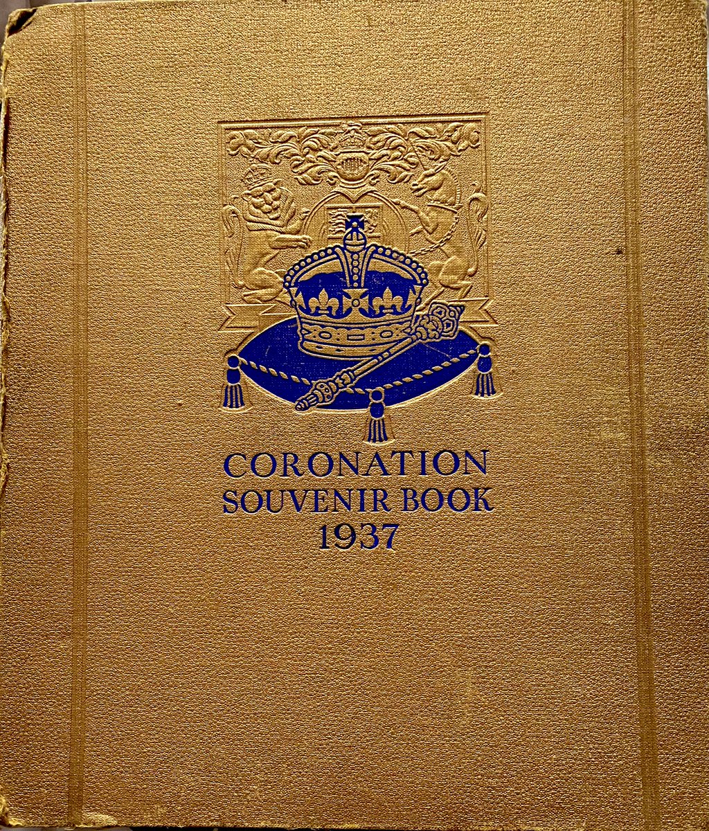 LouiseDuffy92's tweet photo. My grans got an original Coronation book from when she was wee regarding the late Queen🙈 it’s still in once piece but very old. Look at this 👑 #QueenElizabeth https://t.co/If6mjbRhjs