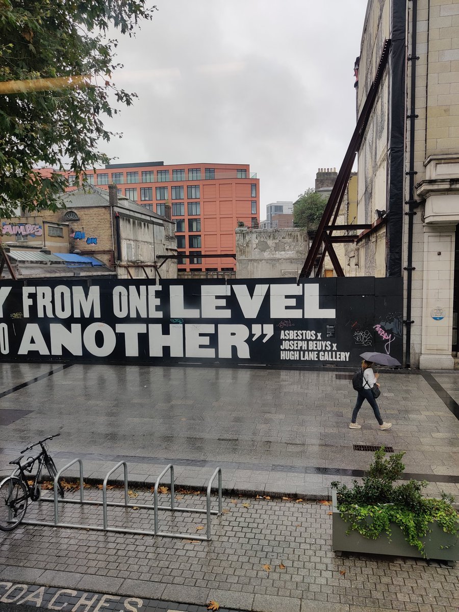 Still empty decades later. #oconnellstreet a potential beautiful street if the govt and @DubCityCouncil gave it some love. #DerelictIreland #derelictdublin #fffg