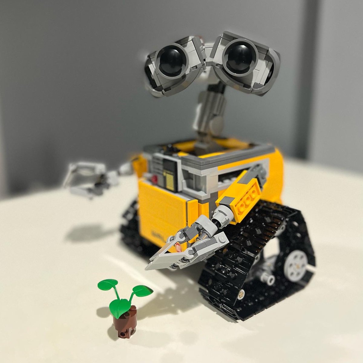 MrHikerBricks's tweet photo. Wall-E! 😍 #lego #walle #disneywalle #legoideas #legowalle #afol #mrhikerbricks #legoph #legophilippines https://t.co/wfNiBq5uXE