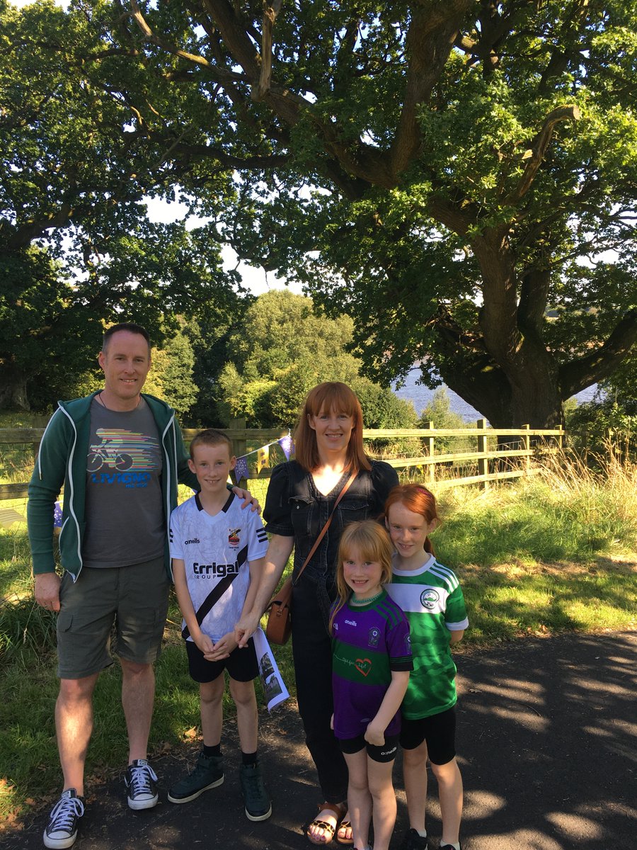 BoomhallTrust's tweet photo. This is the McCuaig family from Park at the European Heritage Open Days History Tour of Boomhall, pictured in front of the Oak Tree overlooking the site where the Boom was broken in 1689. #EHODNI https://t.co/Fuo0MscQxT