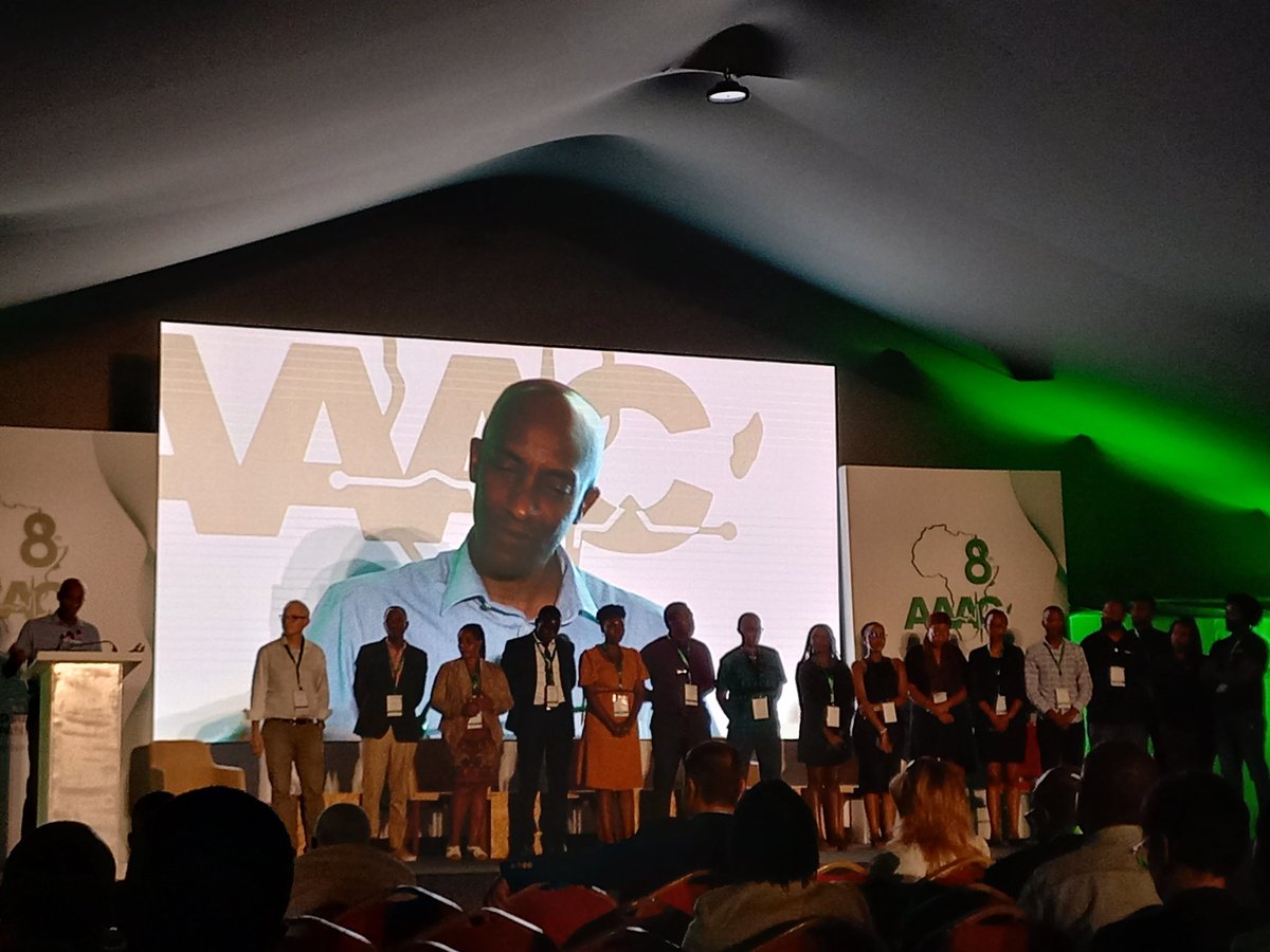 HamiltonArnald's tweet photo. Parabéns a todos que tornaram possível a realização do @AAAC2022Kigali , A grande equipa do Dr Christian Mukwesi and Dr Chistian https://t.co/oDfRUY8Jyg
