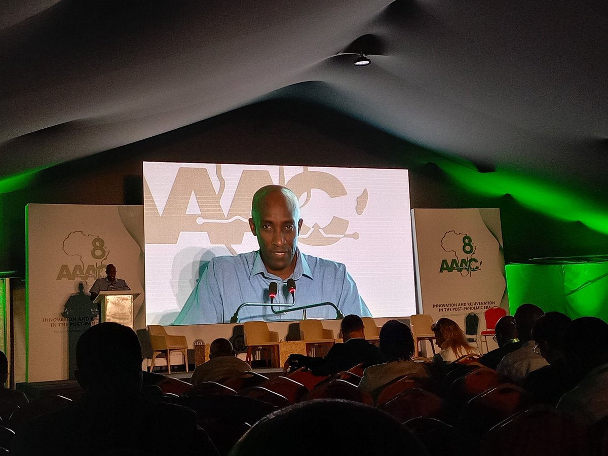HamiltonArnald's tweet photo. Parabéns a todos que tornaram possível a realização do @AAAC2022Kigali , A grande equipa do Dr Christian Mukwesi and Dr Chistian https://t.co/oDfRUY8Jyg