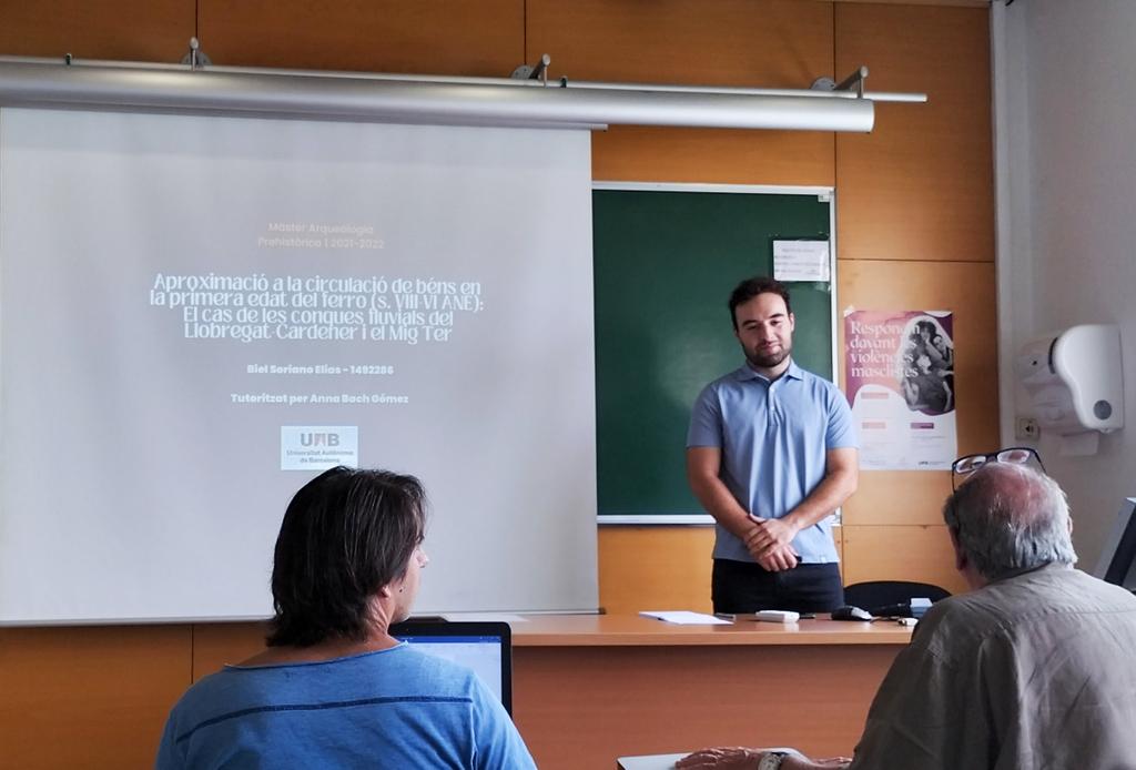 Sappo_UAB's tweet photo. Comencem el curs 2022/23 amb la defensa de TFM de @BielSoel, tutoritzat per @AnnaGBC, amb un resultat excel·lent. Enhorabona!! https://t.co/QZfm0aXPDc