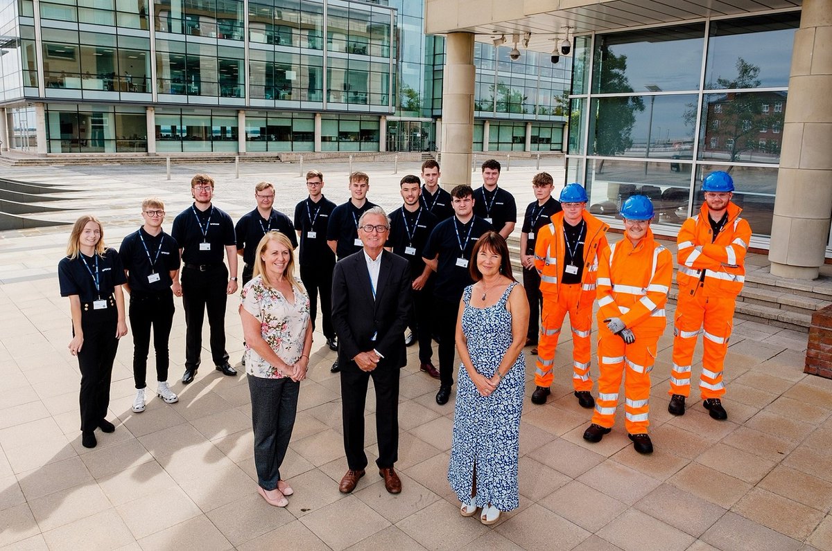 RonDearingUTC's tweet photo. We’re delighted to see 14 of our students begin fantastic apprenticeships with one of our Founding Partners, @Spencer_Group.

The company has employed 42 apprentices from our school in just three years.

Read more here 👇

https://t.co/8VQO4GDboC

#GetTheEdge https://t.co/QqvN0Tgu5G