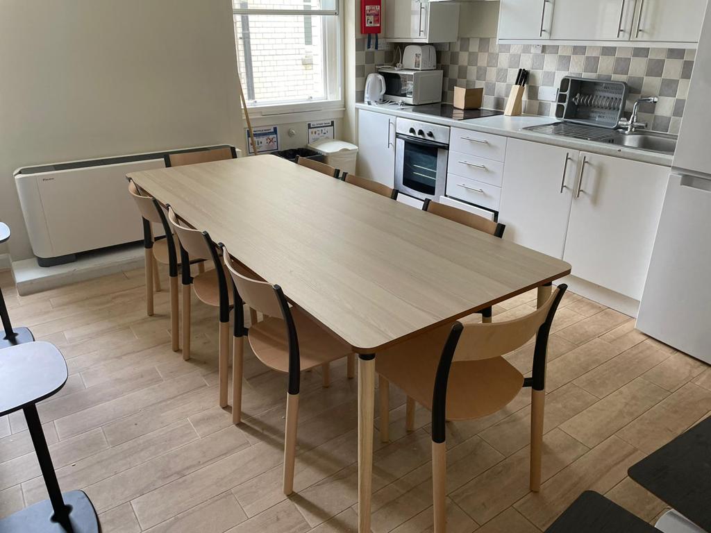 InteriorDiamond's tweet photo. Check out this recent installation of the folk table and chairs with mayze &amp; orai sofas in a University in London. Great additions to communal areas!

#university #fitout #diamondinteriors #dbisolutions https://t.co/TdH79E1S4H