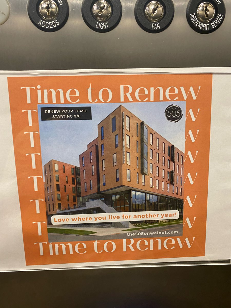 jackiegorman025's tweet photo. Social media IRL to renew leases at my apartment building! #NHsmc https://t.co/KymfrtBPJ0