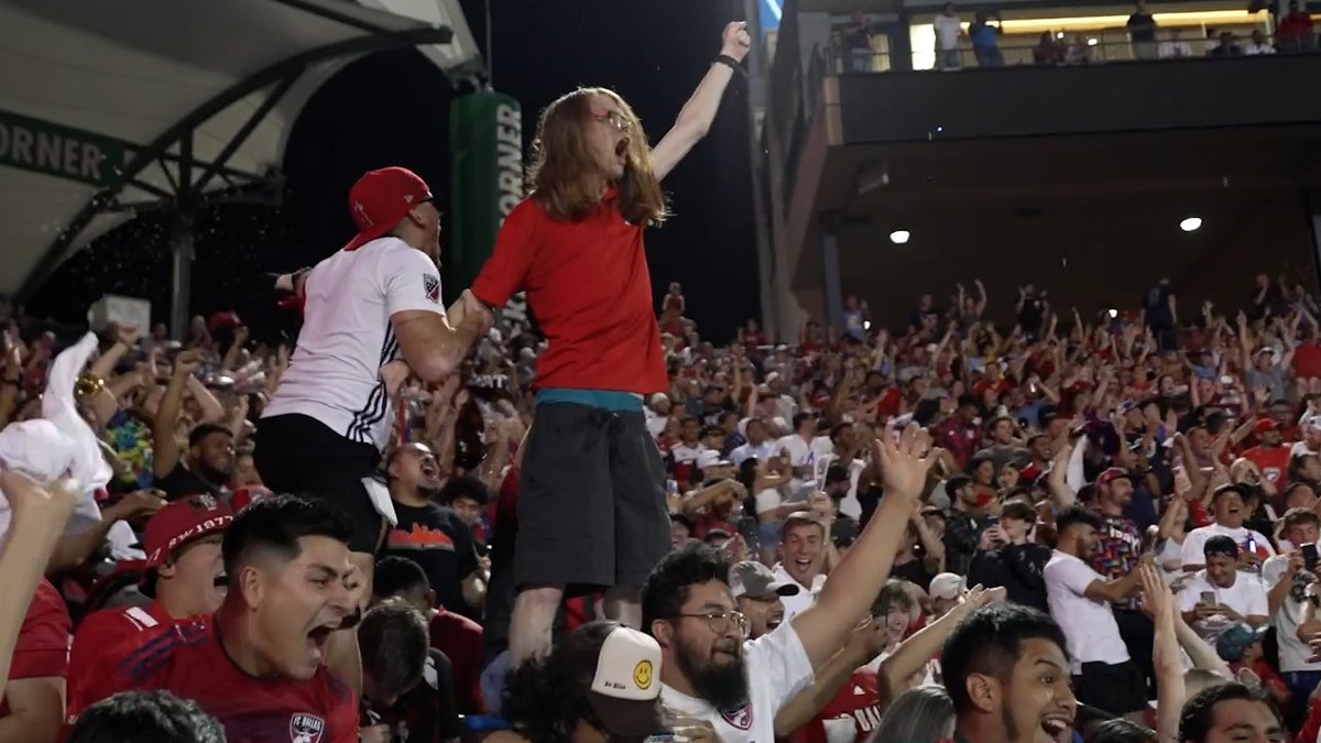 FCDallas's tweet photo. Hope this guy is having a great Monday https://t.co/neSjmBTYO9