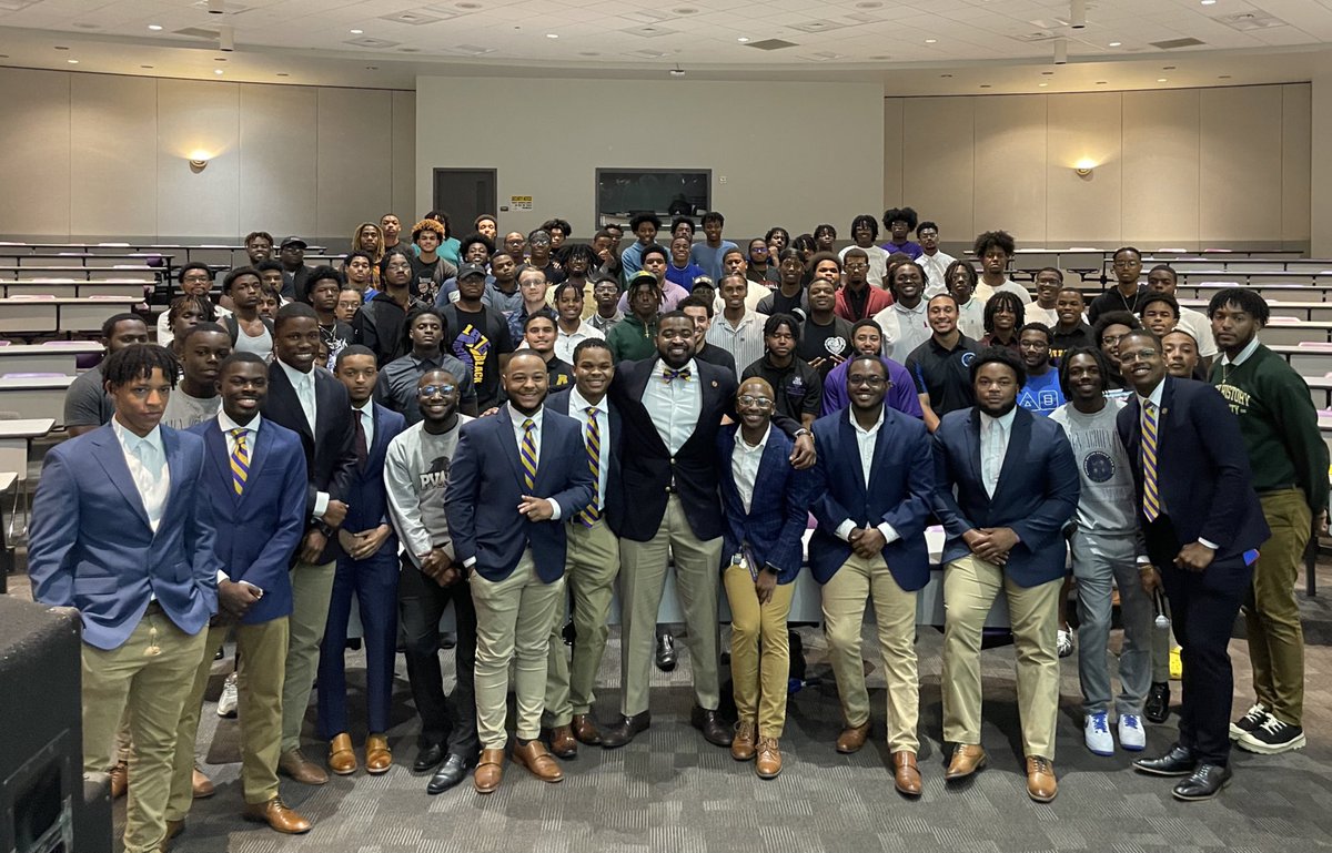 Men Achieving Leadership Excellence tweet media