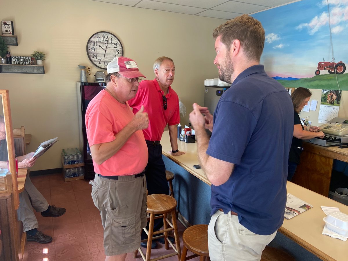 HanselForNH's tweet photo. Started the home stretch of our campaign up in Loudon at the Eggshell Restaurant with my good friend Mike Moffett! 

Getting out and making sure we earn every single vote tomorrow! 

#NHPolitics #NH02 https://t.co/mvwBrf7nJF
