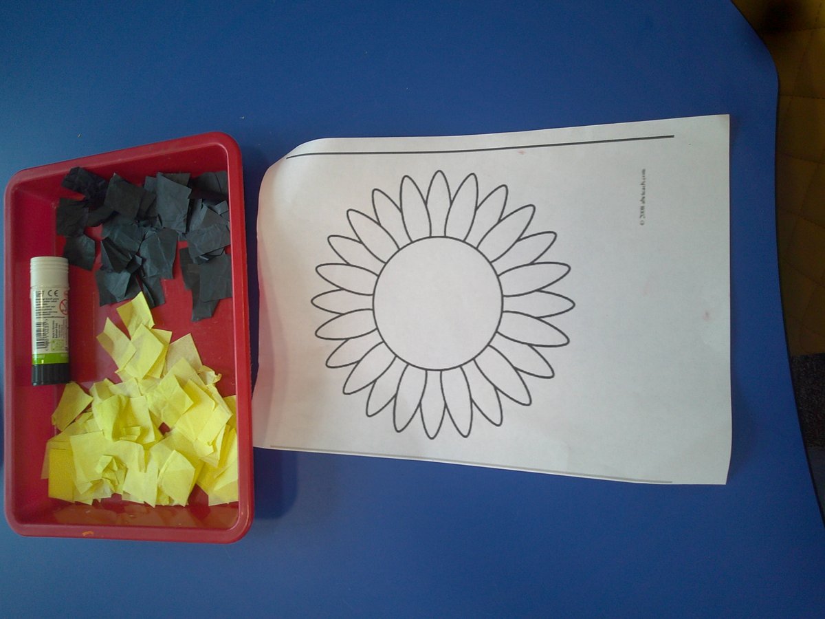 At today's SEN After Scool Play Session 4.00-5.30pm we have the usual facilities plus colour in pictures of Queen Elizabeth II, Make a potato head, or create a sunflower for our display board-either tissue paper, coloured paper, paint or pencil crayons.