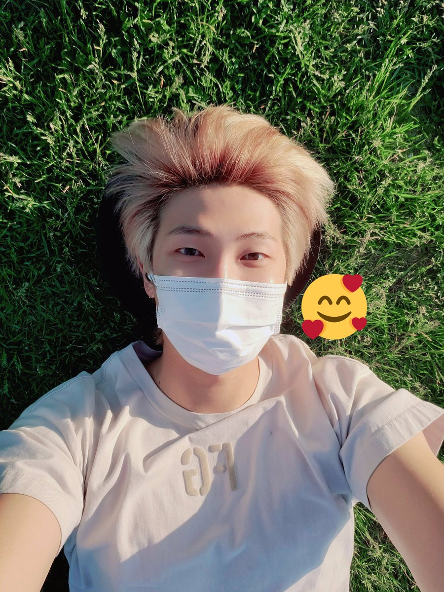 Ai26RA's tweet photo. HappyBirthdaNamJoonDay 
#정국 
#SARANGFROMBELGIUM 
Lots of health, happiness, love, craziness and laughs.
🎶🎶I need U🎶🎶
❤️사랑해❤️ 
@BTS_twt https://t.co/tGsMOXVFBE