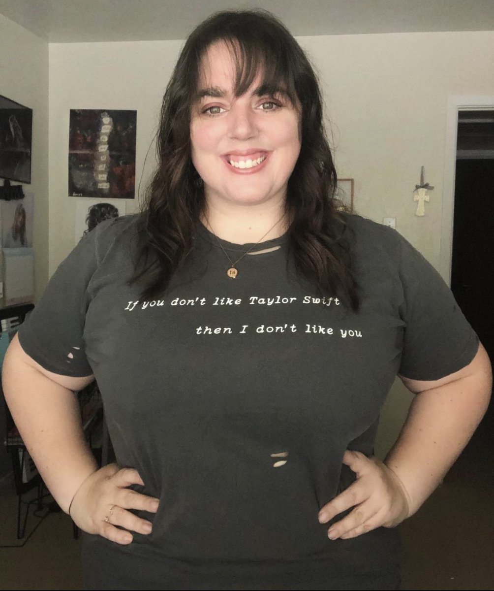 imtiffanyblair's tweet image. I also want to add that Taylor’s songwriting really inspired me and I started writing poems and songs because of her. It’s been one of the best outlets for me since I was a teenager. I even published a poetry book this year! So thank you, Taylor, for helping me discover it.