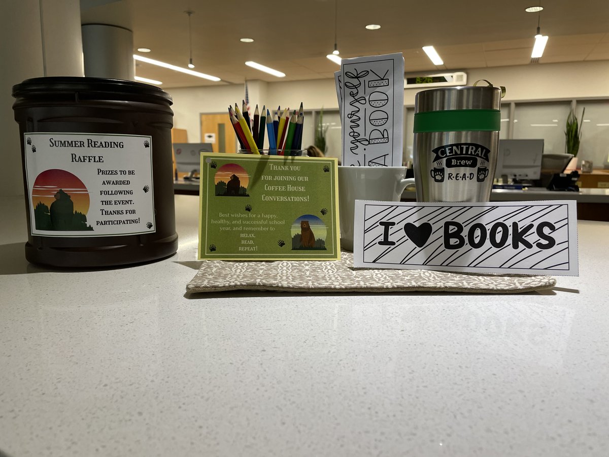 brewsterschools's tweet photo. Read, Relax, Repeat! BHS Students talk books-Coffee House style-catering by #HandyPaws #BHSreads https://t.co/1DaipwnOaE