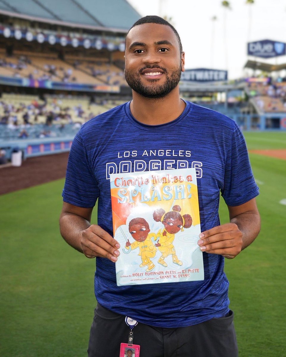 hollyrpeete's tweet photo. Happy Monday! Thanks to everyone who purchased our new book #CharlieMakesASplash!
💦📚👦🏽👧🏽🐶
So proud of my son &amp; co author @Rjackson1017 
I see many are also getting it’s companion title #MyBrotherCharlie 🙏🏾💙 #Autism #AutismAcceptance https://t.co/0QC1E2KvHP 📸 @JonSooHooPics https://t.co/8Qehbawky0