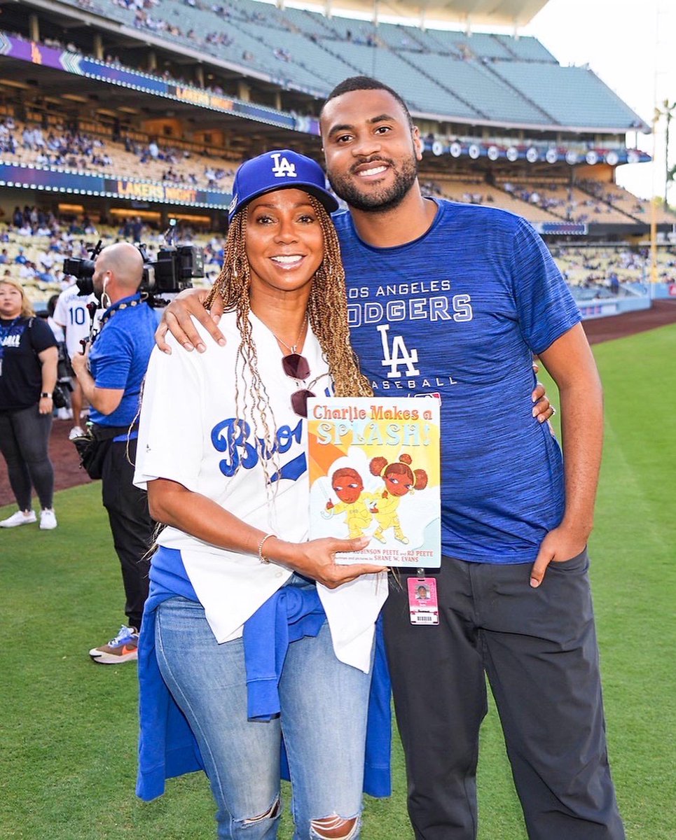 hollyrpeete's tweet photo. Happy Monday! Thanks to everyone who purchased our new book #CharlieMakesASplash!
💦📚👦🏽👧🏽🐶
So proud of my son &amp; co author @Rjackson1017 
I see many are also getting it’s companion title #MyBrotherCharlie 🙏🏾💙 #Autism #AutismAcceptance https://t.co/0QC1E2KvHP 📸 @JonSooHooPics https://t.co/8Qehbawky0