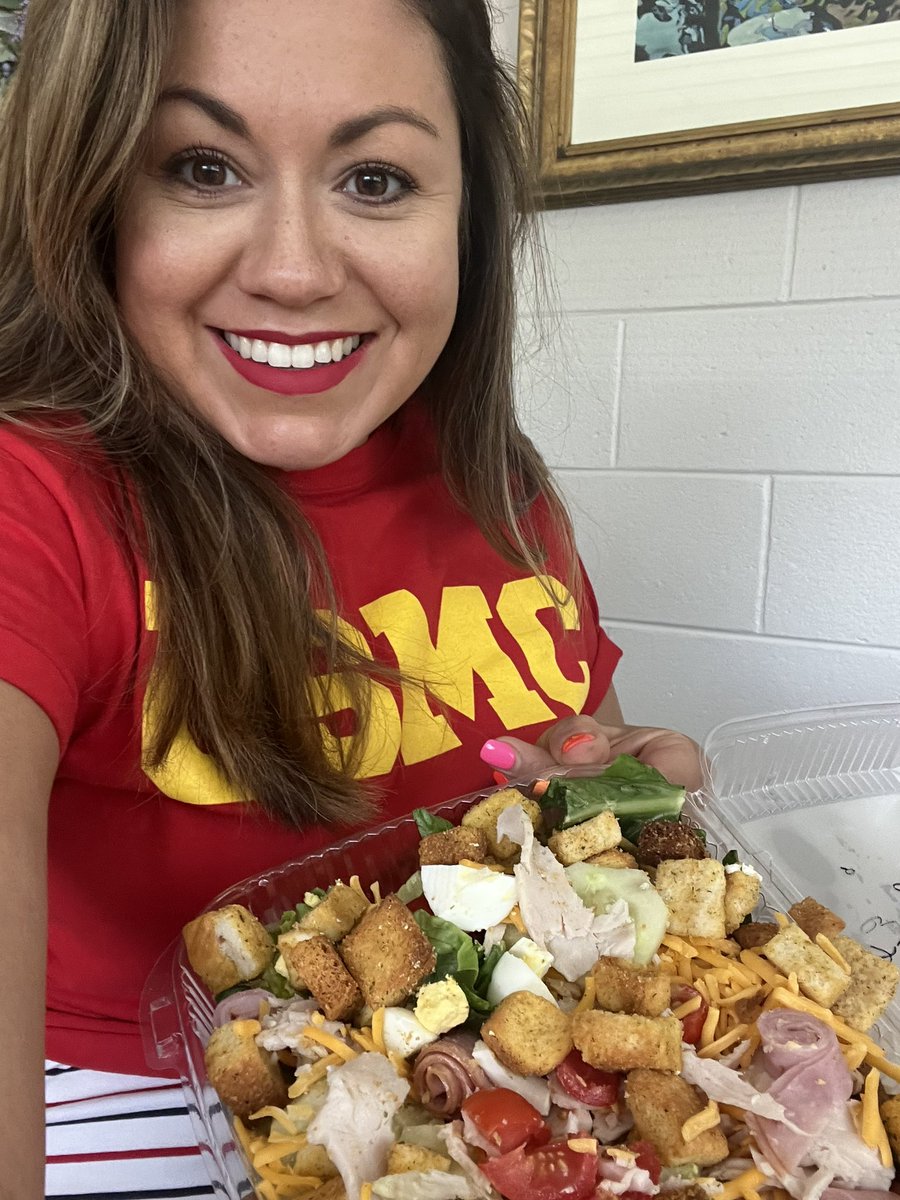 Our school salads put all others to shame! Thank you, Sodexo for providing these delicious options for students and staff. #eathealthy <a href="/SodexoGroup/">Sodexo</a>