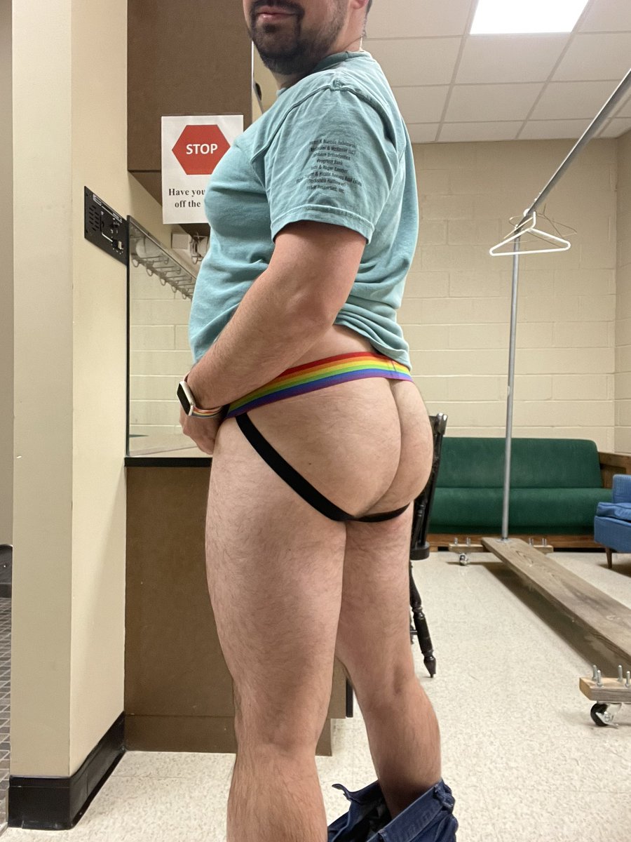 pocketottercub's tweet photo. I forgot to post these on Friday, so hereโs a little #mondaybunday https://t.co/MZdb4x16Lv