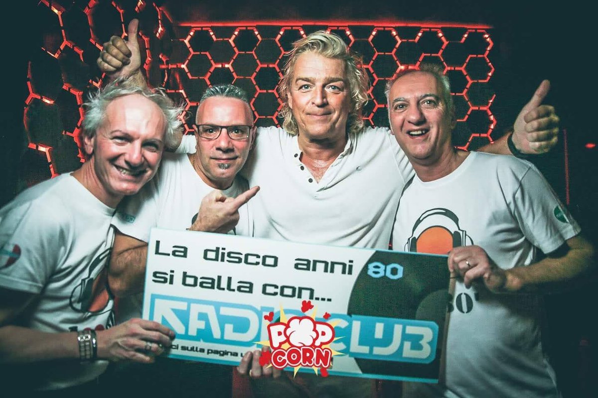 RadioClub101500's tweet photo. We 💟 8️⃣0️⃣ con Sandy Marton 
#80music #Music #love #anni80 #Dancehall #radioclub101500 #passione #solovinili #happy https://t.co/JPwDqbEMbL