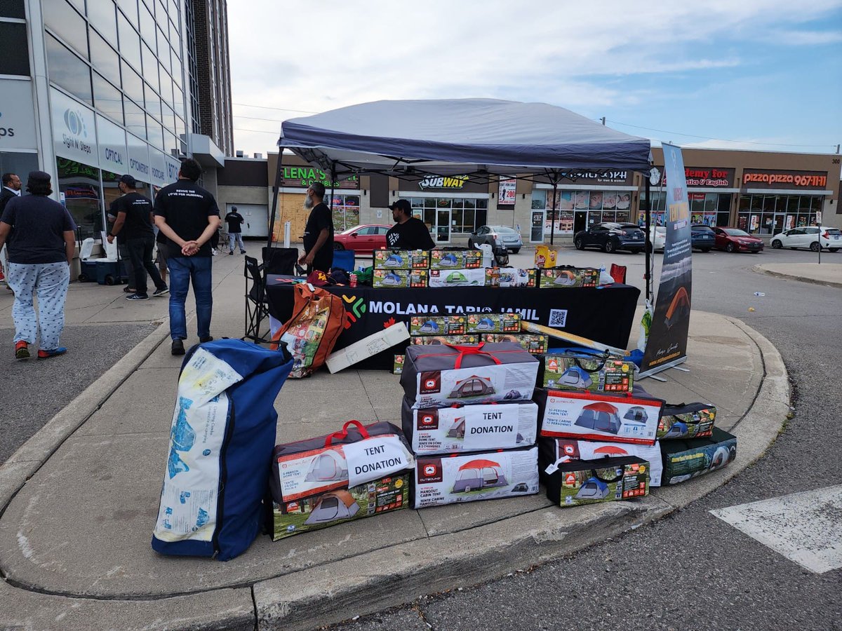mtjfcanada's tweet photo. We collected more than 150 tents and over 55 sleeping bags for families who are displaced because of the floods in Pakistan! Our team was at 3 different locations on September 10th; Mississauga, Scarborough and Ajax! We thank each one of you for your time and your donation! https://t.co/VbhEOySZ4f
