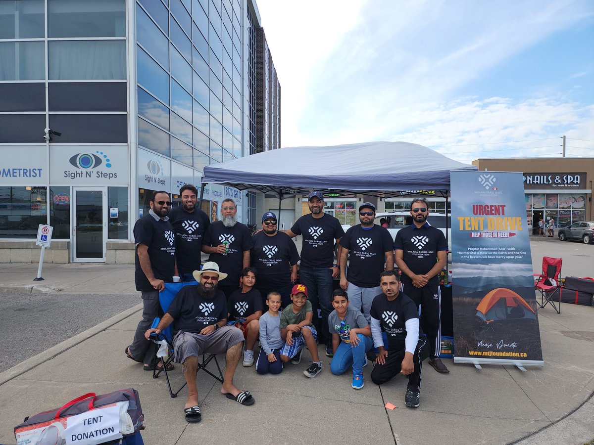 mtjfcanada's tweet photo. We collected more than 150 tents and over 55 sleeping bags for families who are displaced because of the floods in Pakistan! Our team was at 3 different locations on September 10th; Mississauga, Scarborough and Ajax! We thank each one of you for your time and your donation! https://t.co/VbhEOySZ4f